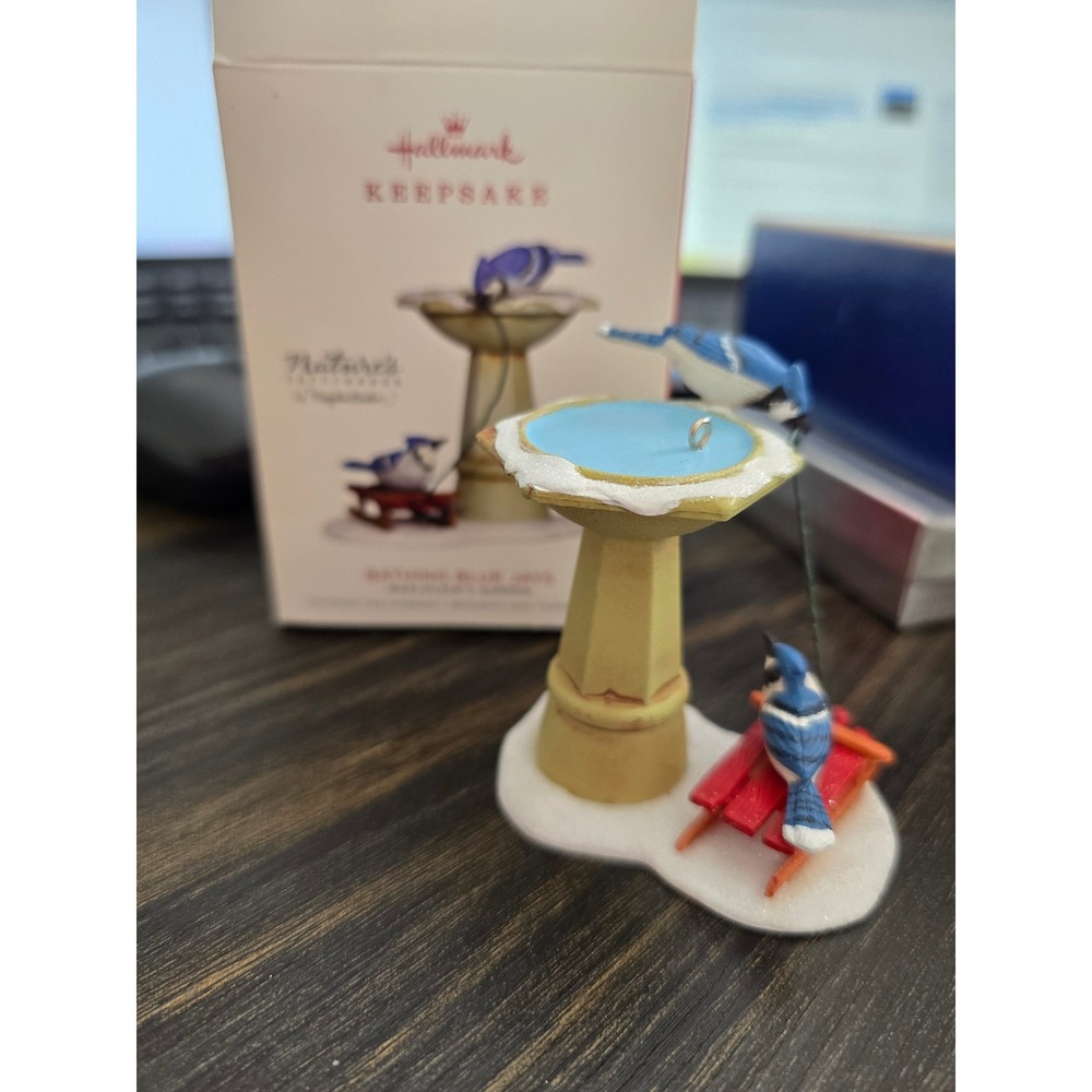 Hallmark Keepsake 2018 Bathing‎ Blue Jays Marjolein's Garden Ornament 5th Series
